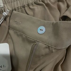 Donni Twill Pleated pants NWT